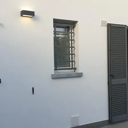 150 Latomare לינה וארוחת בוקר מרינה די קררה