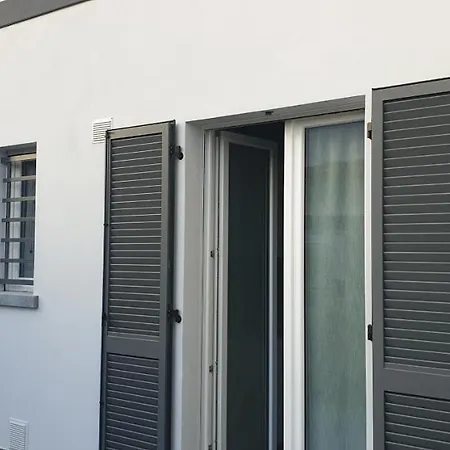 לינה וארוחת בוקר 150 Latomare מרינה די קררה