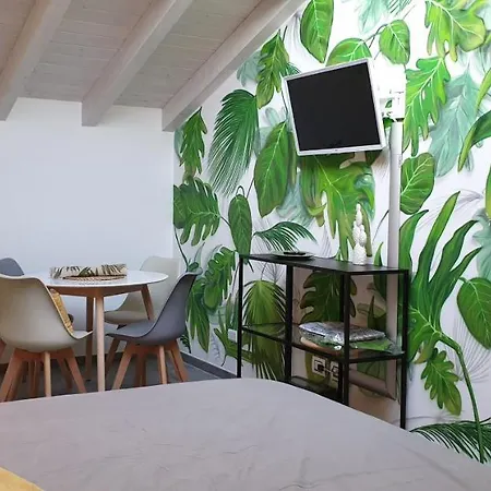 150 Latomare Bed & Breakfast