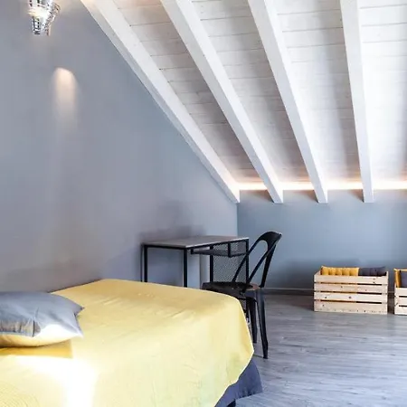 150 Latomare Bed & Breakfast
