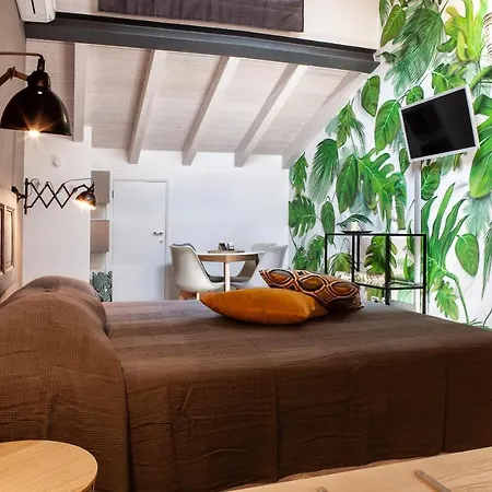 150 Latomare Bed & Breakfast 4*
